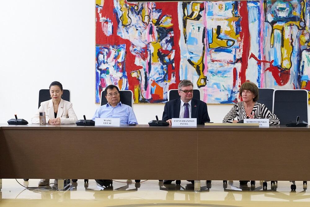 Russian-Chinese Business Meeting Held at NUST MISIS