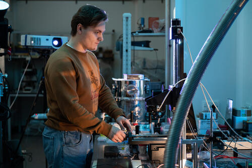 The Key to Security: Scientists Strengthen Quantum Cryptography with a Neural Network